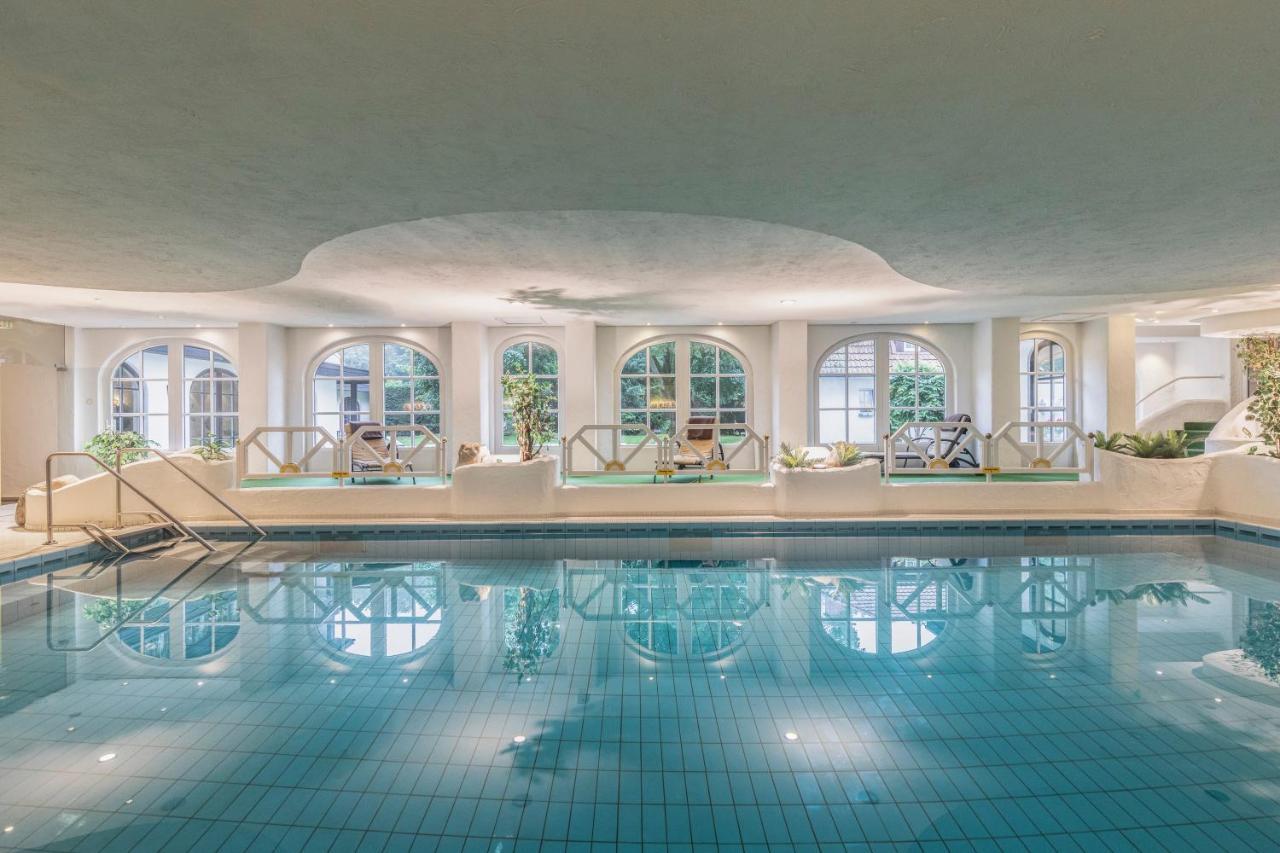 Vital Resort Muehl Bad Lauterberg Exteriér fotografie The swimming pool at the hotel